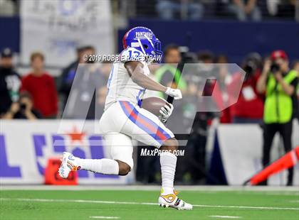 Thumbnail 1 in Duncanville vs. North Shore (UIL 6A Division 1 Final) photogallery.