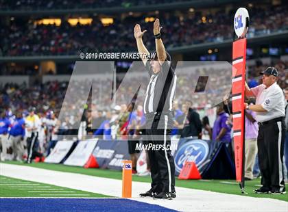 Thumbnail 1 in Duncanville vs. North Shore (UIL 6A Division 1 Final) photogallery.