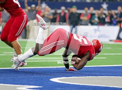 Thumbnail 1 in Duncanville vs. North Shore (UIL 6A Division 1 Final) photogallery.