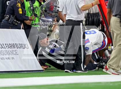 Thumbnail 3 in Duncanville vs. North Shore (UIL 6A Division 1 Final) photogallery.