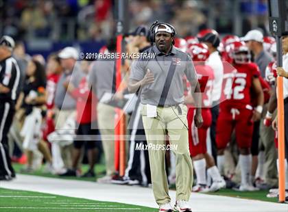 Thumbnail 1 in Duncanville vs. North Shore (UIL 6A Division 1 Final) photogallery.