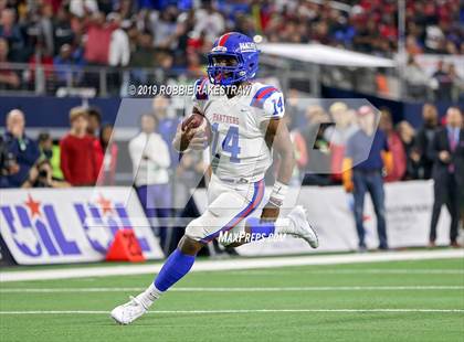 Thumbnail 2 in Duncanville vs. North Shore (UIL 6A Division 1 Final) photogallery.