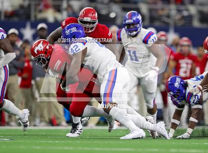 Thumbnail 1 in Duncanville vs. North Shore (UIL 6A Division 1 Final) photogallery.