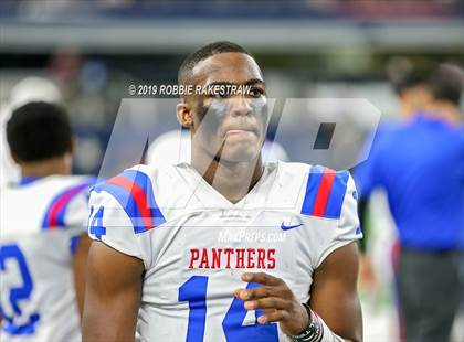 Thumbnail 3 in Duncanville vs. North Shore (UIL 6A Division 1 Final) photogallery.