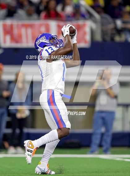 Thumbnail 3 in Duncanville vs. North Shore (UIL 6A Division 1 Final) photogallery.
