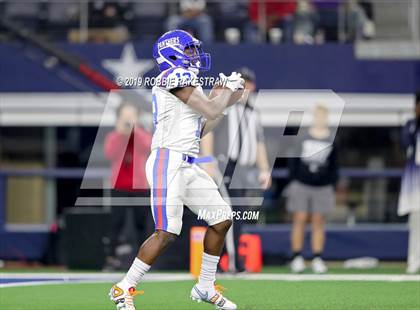 Thumbnail 1 in Duncanville vs. North Shore (UIL 6A Division 1 Final) photogallery.