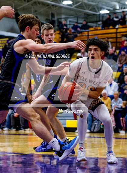 Thumbnail 2 in Creighton Prep @ Bellevue West photogallery.
