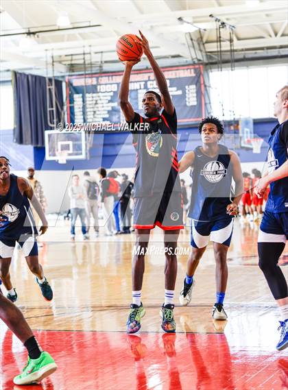 Thumbnail 1 in Lower East Side Prep Vs St. Albans Prep (NYC Elite 32 Fall Brawl Tipoff) photogallery.