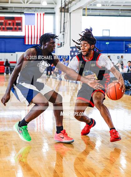 Thumbnail 2 in Lower East Side Prep Vs St. Albans Prep (NYC Elite 32 Fall Brawl Tipoff) photogallery.
