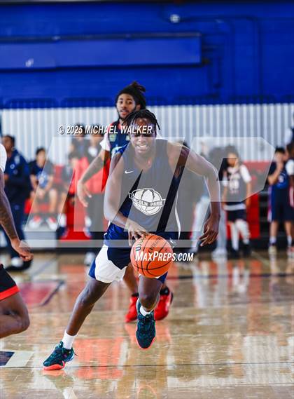 Thumbnail 1 in Lower East Side Prep Vs St. Albans Prep (NYC Elite 32 Fall Brawl Tipoff) photogallery.