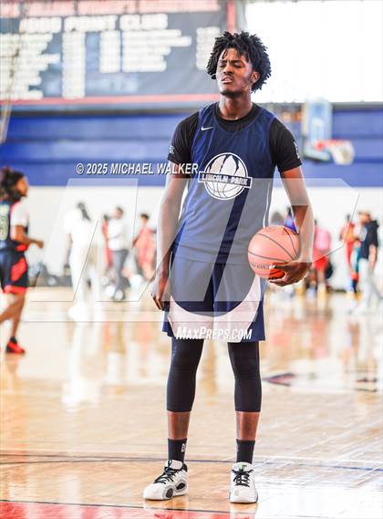 Thumbnail 3 in Lower East Side Prep Vs St. Albans Prep (NYC Elite 32 Fall Brawl Tipoff) photogallery.