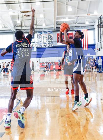 Thumbnail 3 in Lower East Side Prep Vs St. Albans Prep (NYC Elite 32 Fall Brawl Tipoff) photogallery.