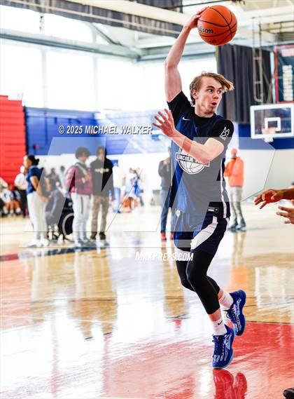 Thumbnail 3 in Lower East Side Prep Vs St. Albans Prep (NYC Elite 32 Fall Brawl Tipoff) photogallery.