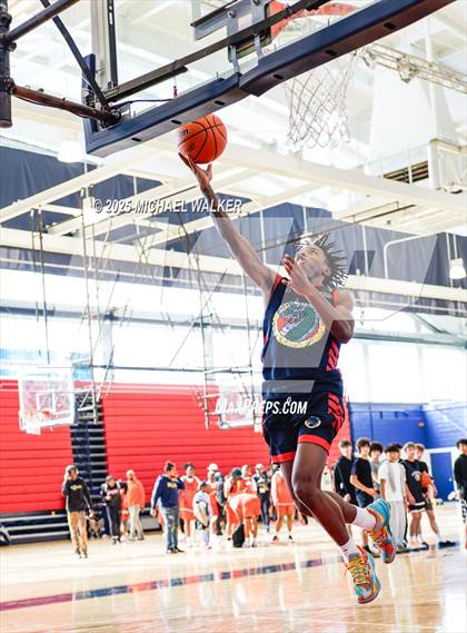 Thumbnail 3 in Lower East Side Prep Vs St. Albans Prep (NYC Elite 32 Fall Brawl Tipoff) photogallery.