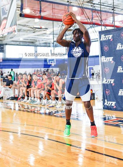 Thumbnail 1 in Lower East Side Prep Vs St. Albans Prep (NYC Elite 32 Fall Brawl Tipoff) photogallery.