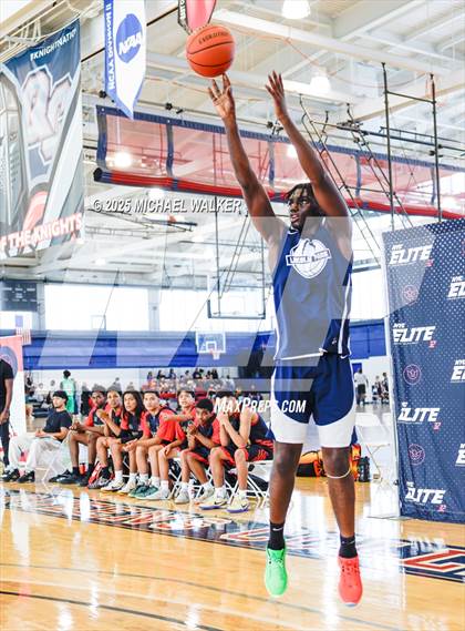 Thumbnail 2 in Lower East Side Prep Vs St. Albans Prep (NYC Elite 32 Fall Brawl Tipoff) photogallery.