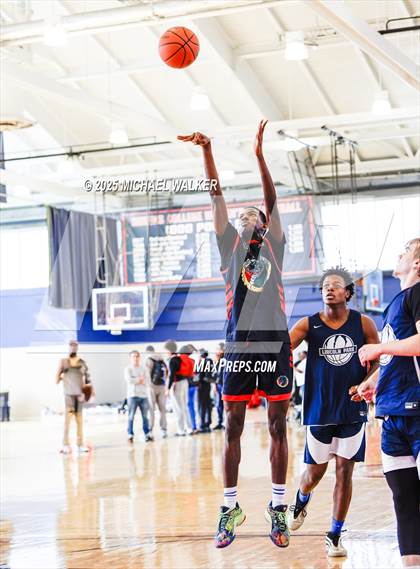 Thumbnail 3 in Lower East Side Prep Vs St. Albans Prep (NYC Elite 32 Fall Brawl Tipoff) photogallery.