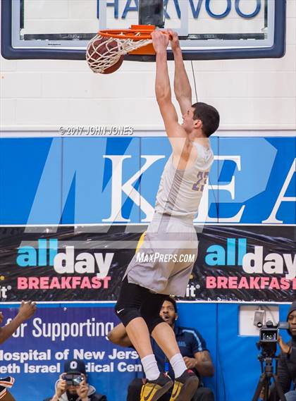 Thumbnail 3 in Montverde Academy vs. Linden (Metro Classic) photogallery.