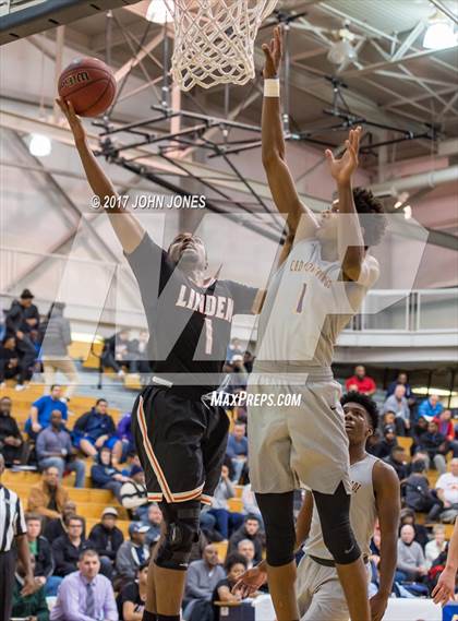 Thumbnail 3 in Montverde Academy vs. Linden (Metro Classic) photogallery.