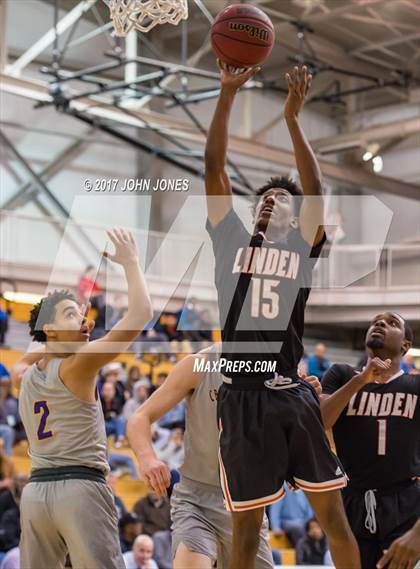 Thumbnail 1 in Montverde Academy vs. Linden (Metro Classic) photogallery.