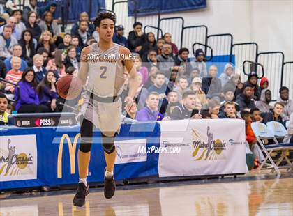 Thumbnail 3 in Montverde Academy vs. Linden (Metro Classic) photogallery.