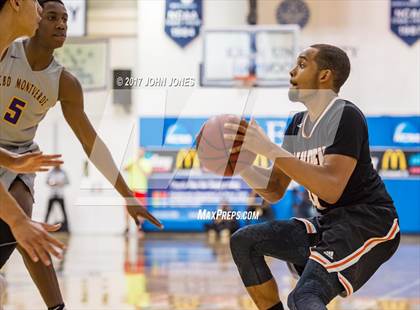 Thumbnail 3 in Montverde Academy vs. Linden (Metro Classic) photogallery.