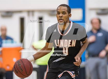 Thumbnail 2 in Montverde Academy vs. Linden (Metro Classic) photogallery.