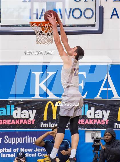 Thumbnail 2 in Montverde Academy vs. Linden (Metro Classic) photogallery.