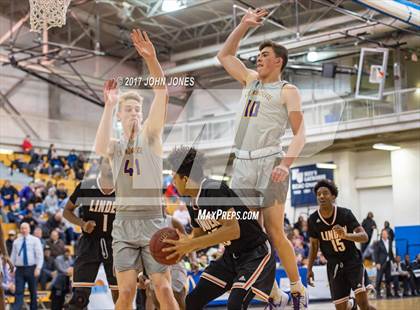 Thumbnail 2 in Montverde Academy vs. Linden (Metro Classic) photogallery.