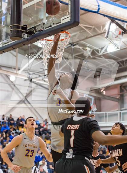Thumbnail 2 in Montverde Academy vs. Linden (Metro Classic) photogallery.