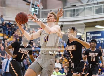 Thumbnail 1 in Montverde Academy vs. Linden (Metro Classic) photogallery.