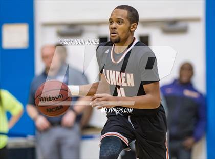 Thumbnail 3 in Montverde Academy vs. Linden (Metro Classic) photogallery.
