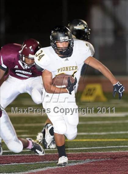 Thumbnail 1 in Pioneer @ Natomas photogallery.