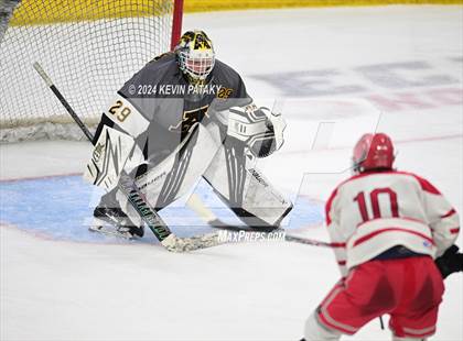 Thumbnail 3 in Amity Regional vs. Cheshire (CIAC DII Semifinal) photogallery.