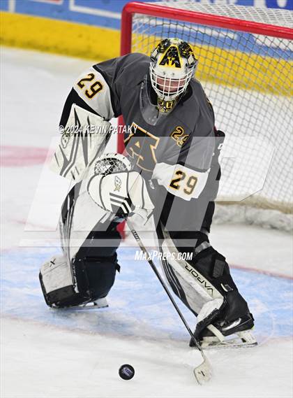 Thumbnail 1 in Amity Regional vs. Cheshire (CIAC DII Semifinal) photogallery.