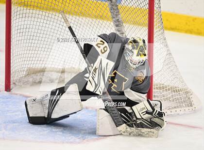 Thumbnail 2 in Amity Regional vs. Cheshire (CIAC DII Semifinal) photogallery.