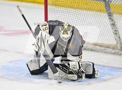 Thumbnail 2 in Amity Regional vs. Cheshire (CIAC DII Semifinal) photogallery.
