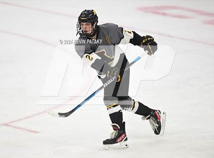 Thumbnail 3 in Amity Regional vs. Cheshire (CIAC DII Semifinal) photogallery.