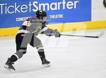 Thumbnail 3 in Amity Regional vs. Cheshire (CIAC DII Semifinal) photogallery.