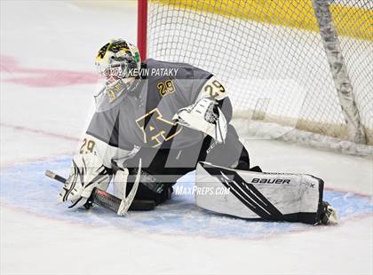 Thumbnail 2 in Amity Regional vs. Cheshire (CIAC DII Semifinal) photogallery.
