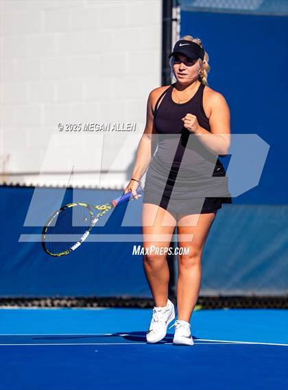 Thumbnail 2 in OHSAA Districts photogallery.