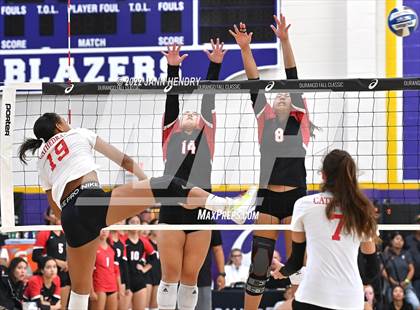Thumbnail 1 in Cathedral Catholic vs. 'Iolani (Durango Fall Classic) photogallery.