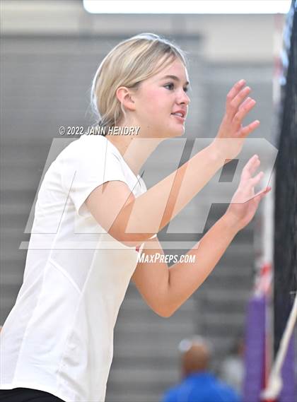 Thumbnail 2 in Cathedral Catholic vs. 'Iolani (Durango Fall Classic) photogallery.