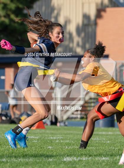 Thumbnail 3 in Mullen vs Thomas Jefferson photogallery.