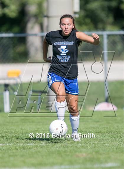Thumbnail 3 in Irondequoit vs. Albion (Scrimmage) photogallery.