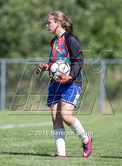 Thumbnail 2 in Irondequoit vs. Albion (Scrimmage) photogallery.