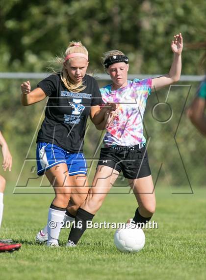 Thumbnail 1 in Irondequoit vs. Albion (Scrimmage) photogallery.