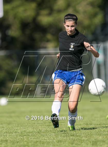Thumbnail 3 in Irondequoit vs. Albion (Scrimmage) photogallery.