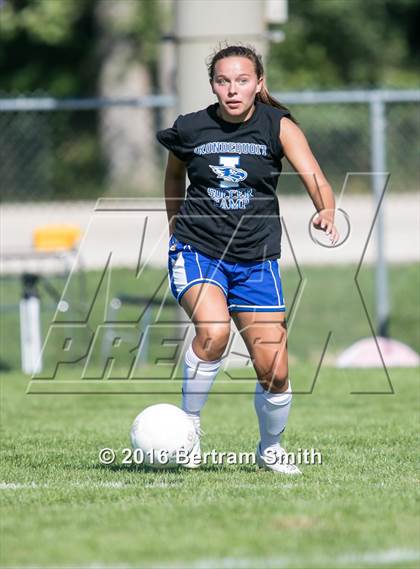 Thumbnail 1 in Irondequoit vs. Albion (Scrimmage) photogallery.