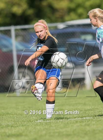 Thumbnail 2 in Irondequoit vs. Albion (Scrimmage) photogallery.